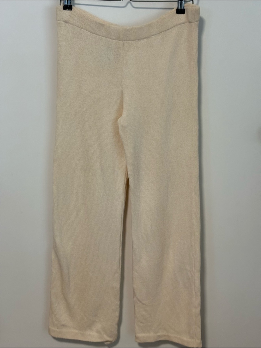 St. John Collection Cream Knit Pants